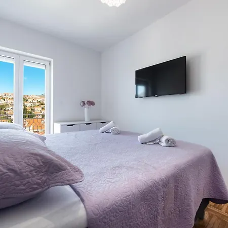 Ana & Mia דירה *